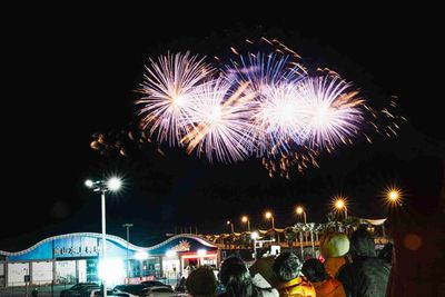Bonfire Night 2026: Lewes, Battle, Alexandra Palace and Blackheath , Six UK Displays for Families with Real Queue Times and Food Prices hero