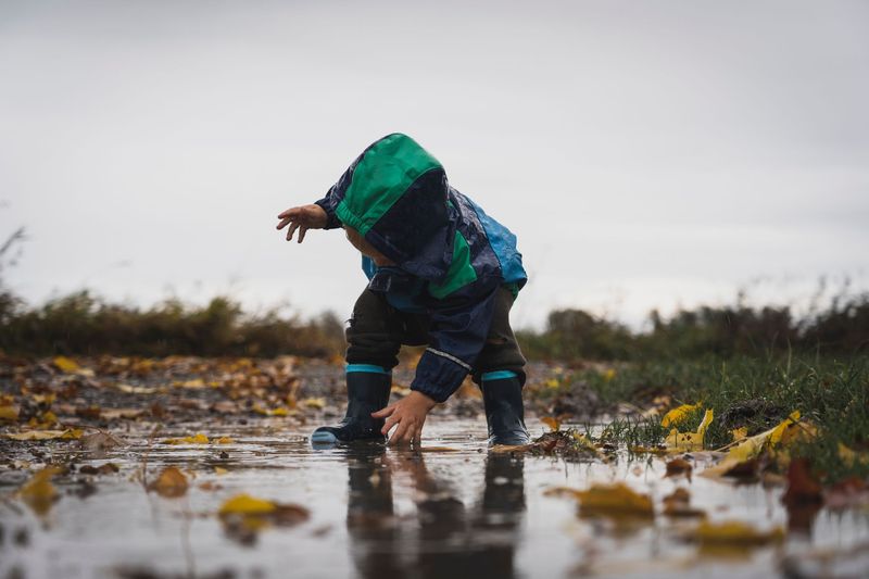 Kids’ Winter Coats Under £60 for October Half Term: Regatta, Mountain Warehouse, Trespass and Muddy Puddles Compared
