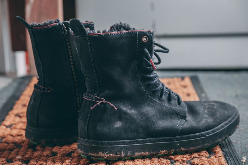 Kids’ Winter Walking Boots Compared: Clarks, Timberland, Kickers and Geox on Half-Size Fit and Puddle Durability