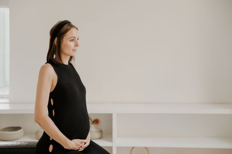 Pregnancy Fashion UK 2026: Isabella Oliver vs Seraphine vs H&M Mama Honest Comparison