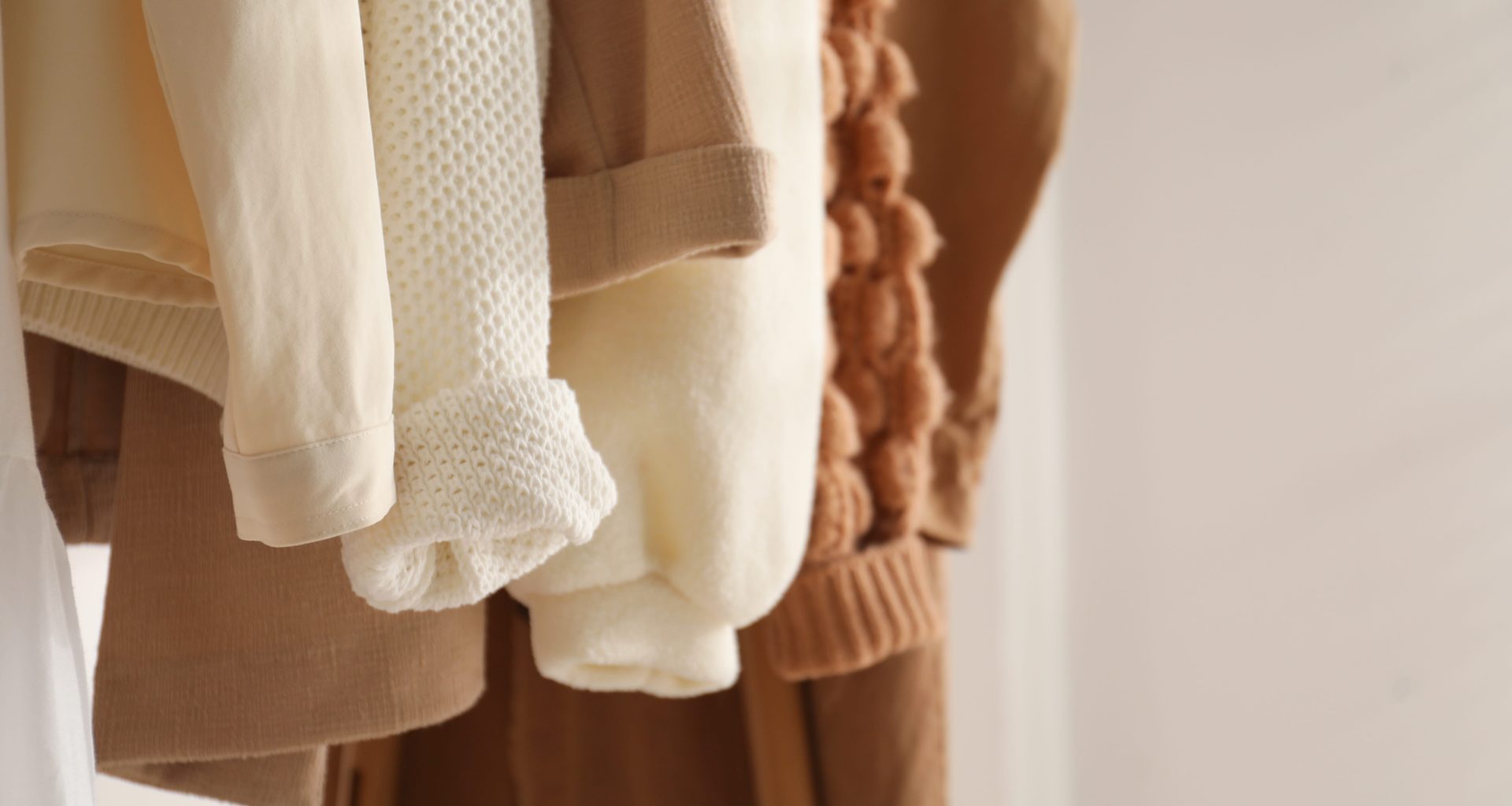 Cargo Pants Outfits for Moms Who Need Actual Pockets