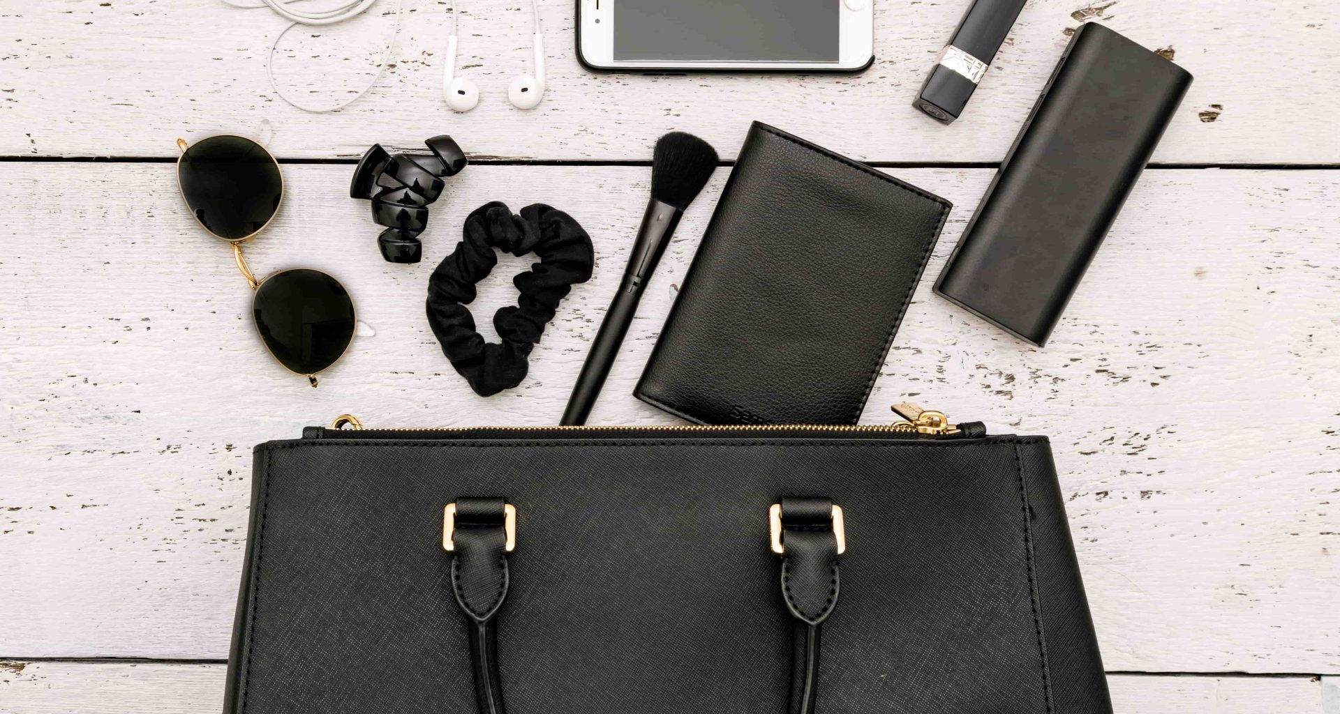 Sunglasses That Actually Flatter Every Mom Face Shape