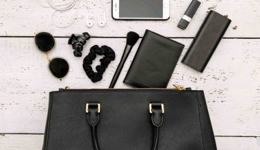 Sunglasses That Actually Flatter Every Mom Face Shape