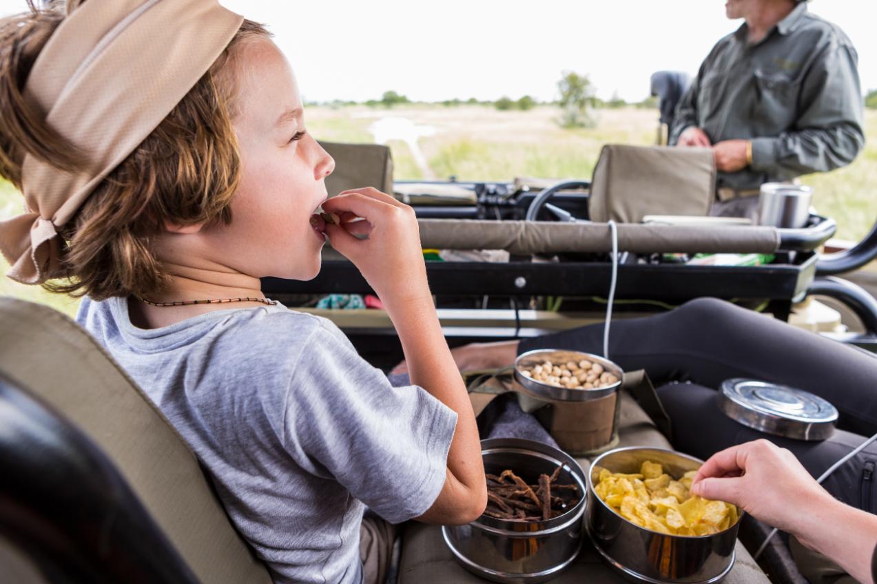 Snacks That Actually Survive a Long Travel Day with Kids