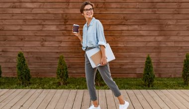 What to Wear to a School Event Without Looking Overdressed